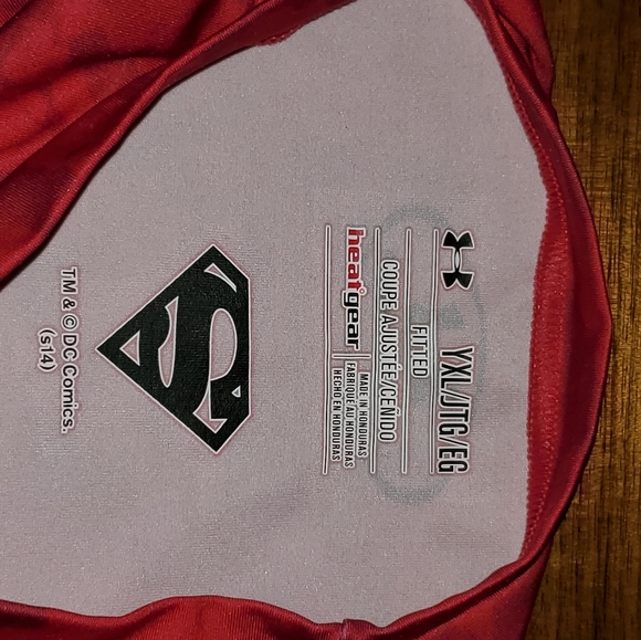 Under Armour Superman T-shirt - Picture 2 of 4